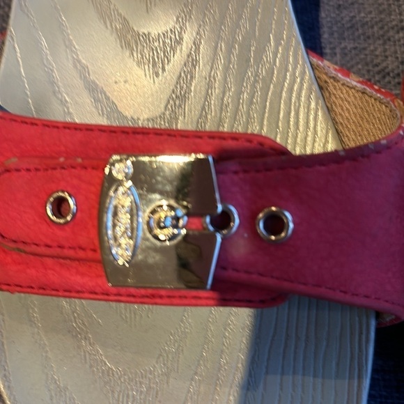 Dr Scholls red sandals in 7 - Picture 3 of 9